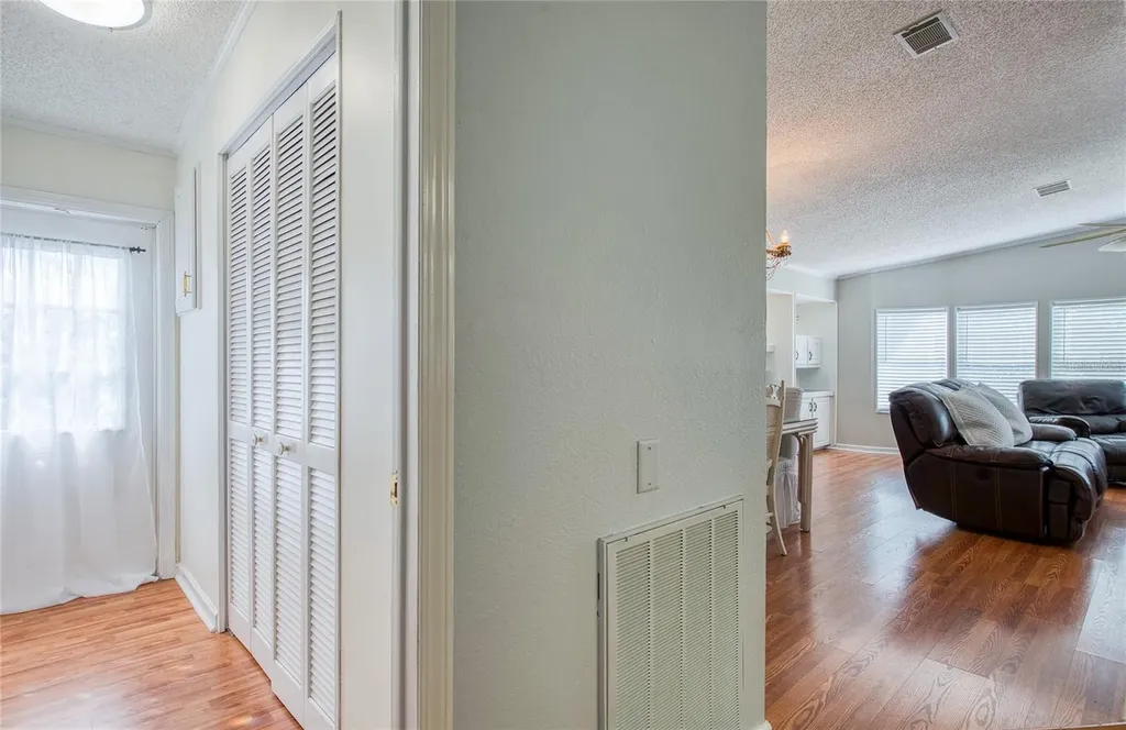 480 Trout Lane Oldsmar FL 34677