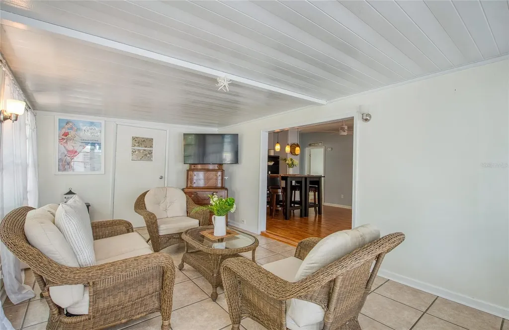 480 Trout Lane Oldsmar FL 34677
