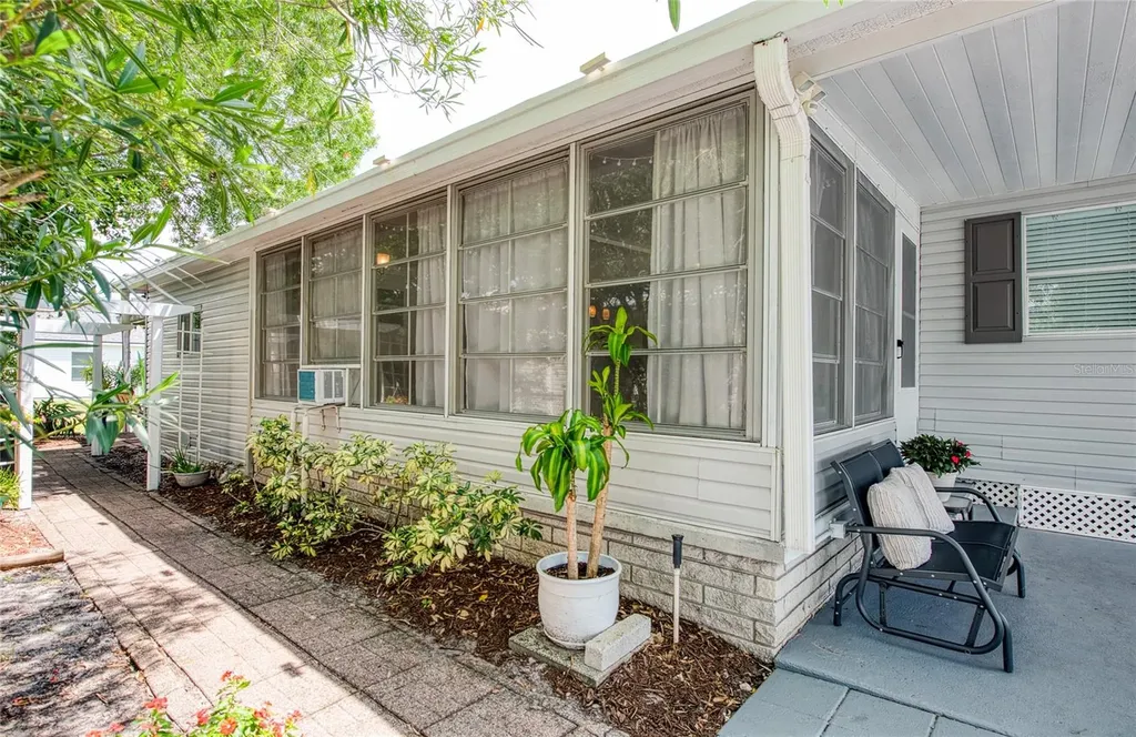 480 Trout Lane Oldsmar FL 34677