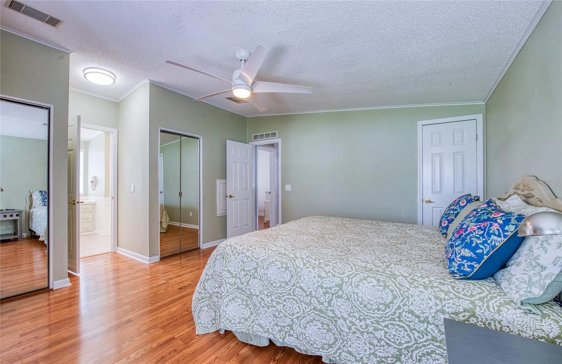 480 Trout Lane Oldsmar FL 34677