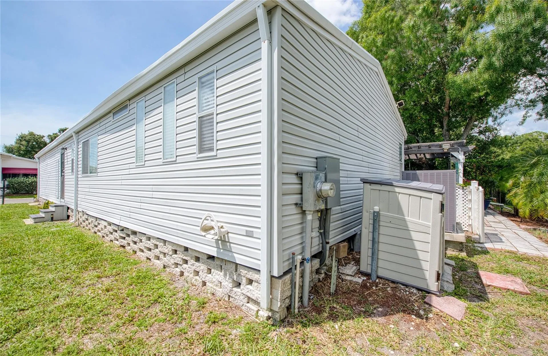 480 Trout Lane Oldsmar FL 34677