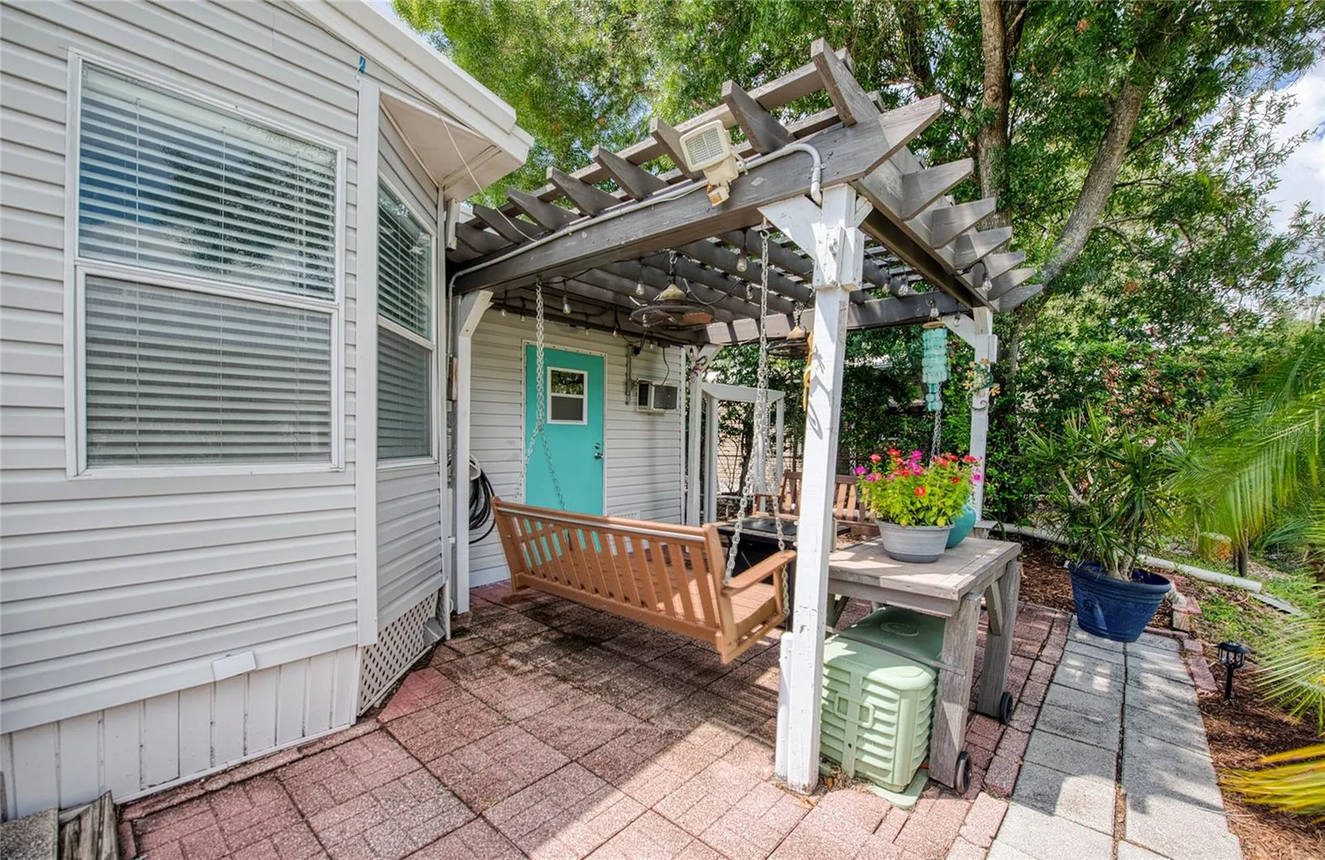 480 Trout Lane Oldsmar FL 34677