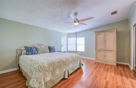 480 Trout Lane Oldsmar FL 34677