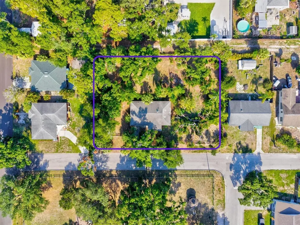 1208 28th Street W Bradenton FL 34205