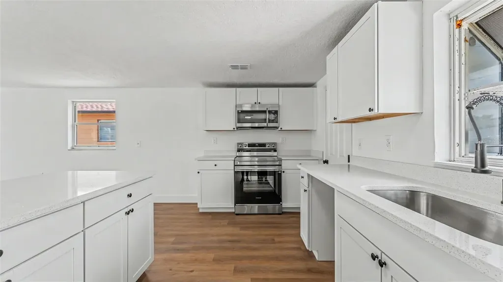 1726 Cordova Circle W Lakeland FL 33801