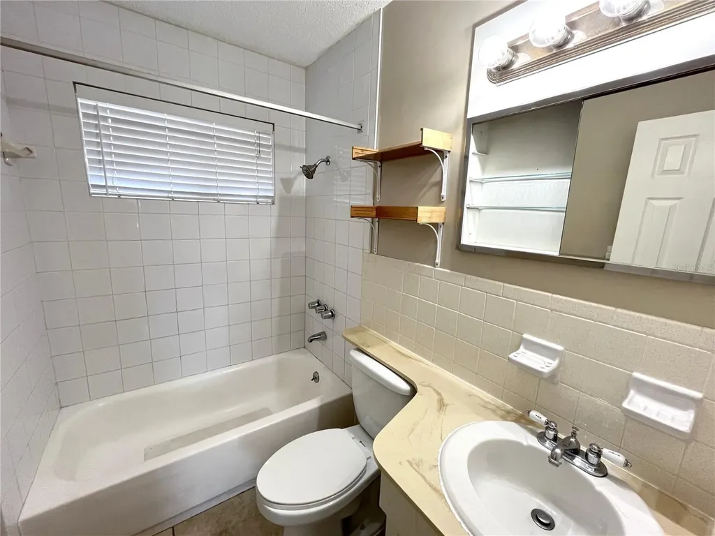 4507 9th Street W Bradenton FL 34207