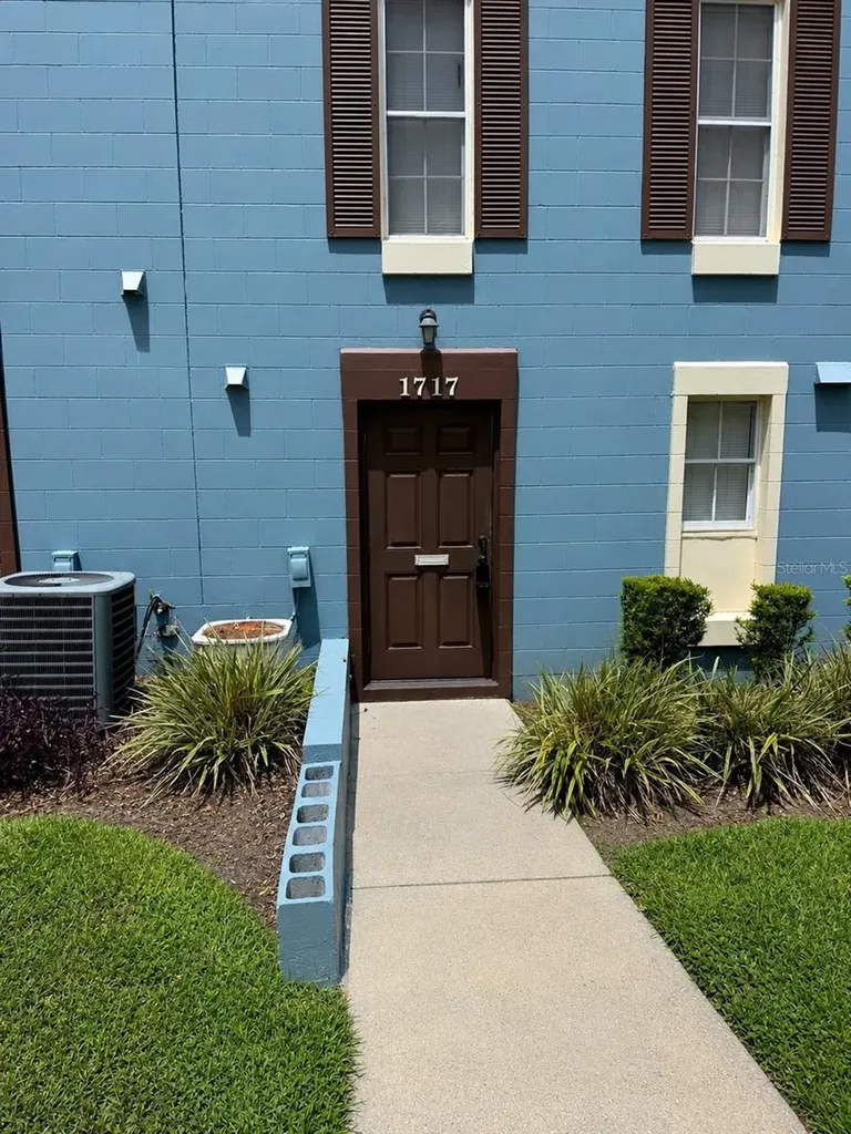 1717-1717 NE 2nd Street Ocala FL 34470