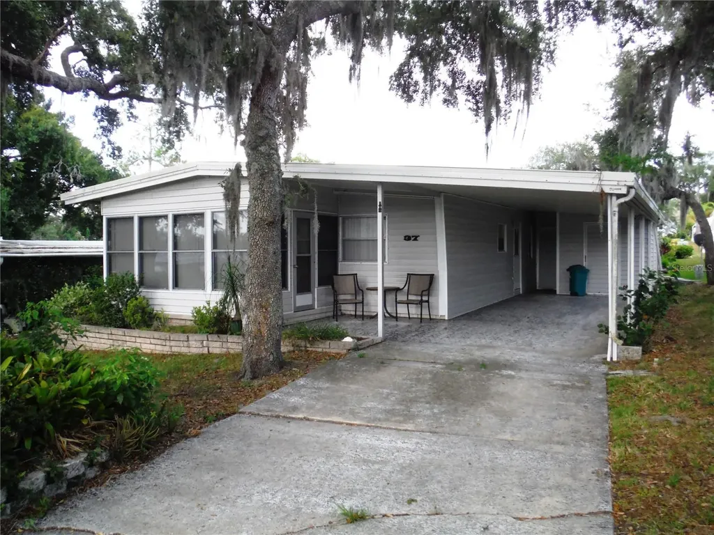 37 Honey Bear Court Safety Harbor FL 34695