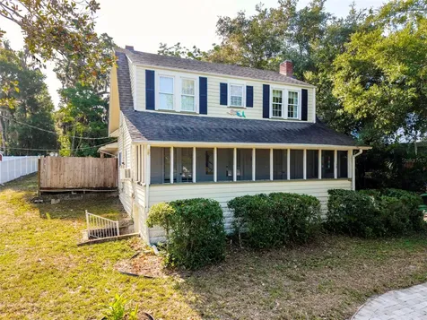 150 S Clayton Street Mount Dora FL 32757