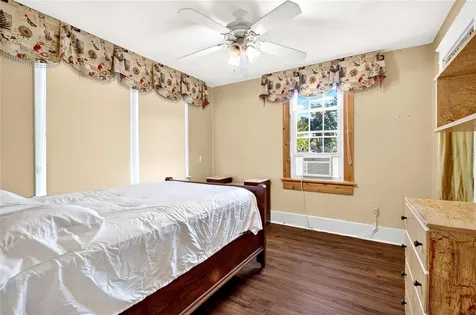 150 S Clayton Street Mount Dora FL 32757