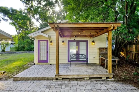 150 S Clayton Street Mount Dora FL 32757