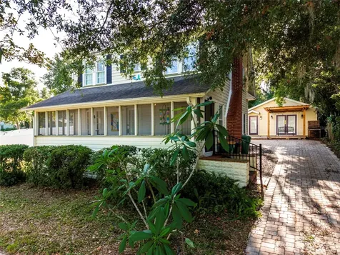 150 S Clayton Street Mount Dora FL 32757