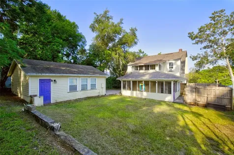 150 S Clayton Street Mount Dora FL 32757