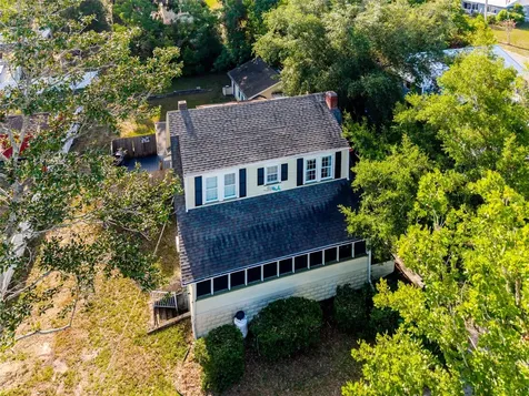 150 S Clayton Street Mount Dora FL 32757