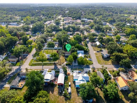 150 S Clayton Street Mount Dora FL 32757