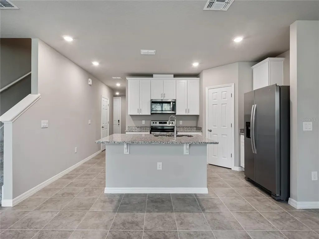 658 Legacy Loop Davenport FL 33896