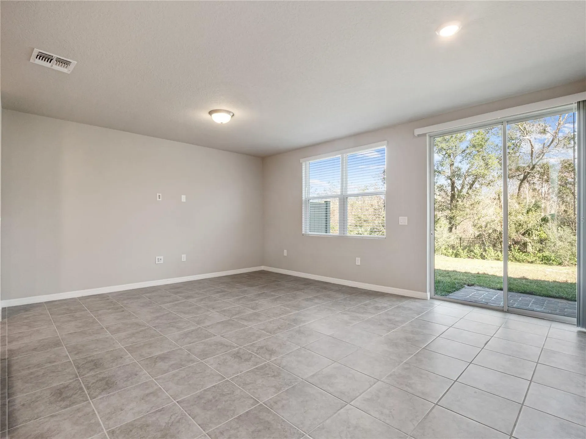 658 Legacy Loop Davenport FL 33896