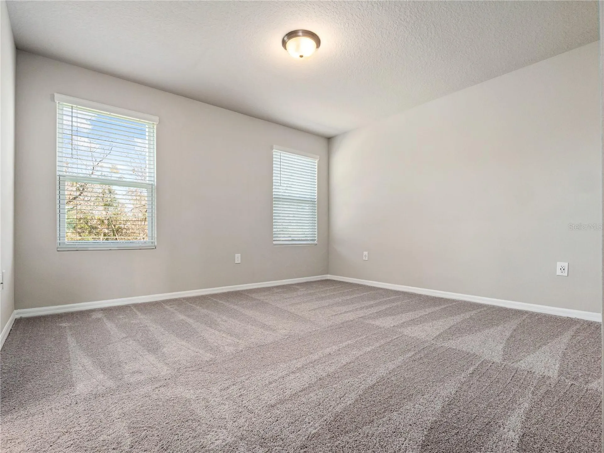 658 Legacy Loop Davenport FL 33896
