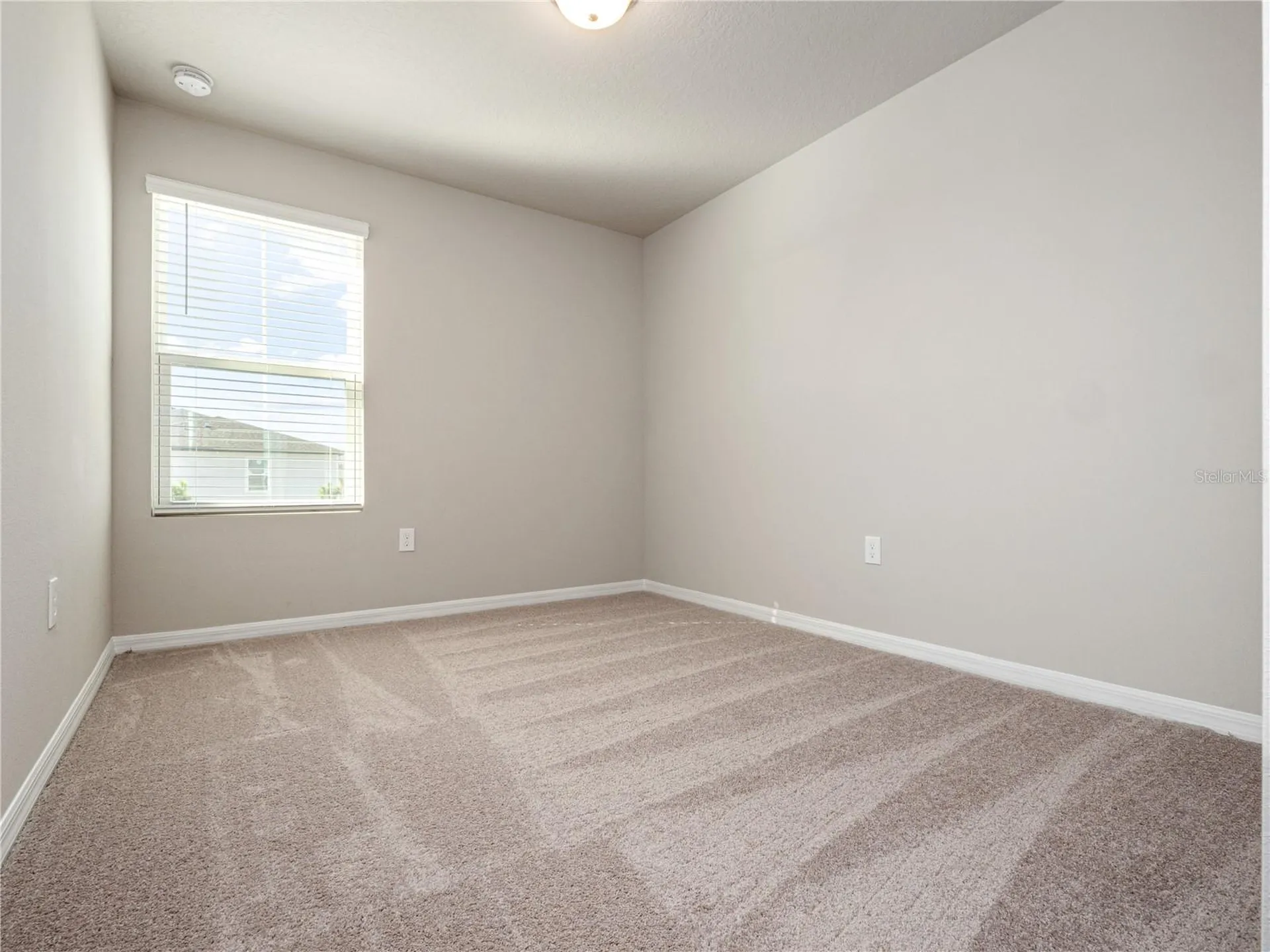 658 Legacy Loop Davenport FL 33896