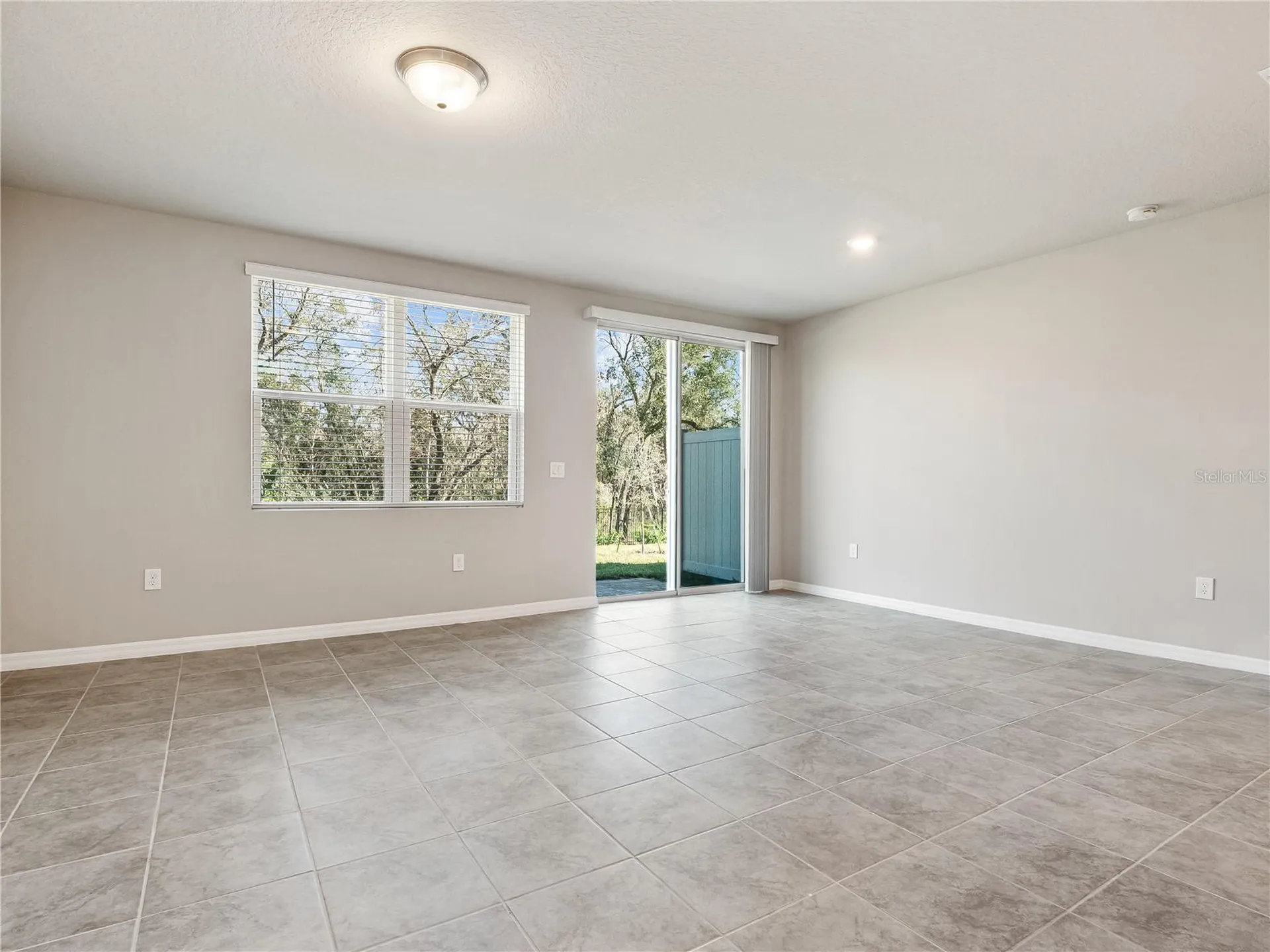 658 Legacy Loop Davenport FL 33896