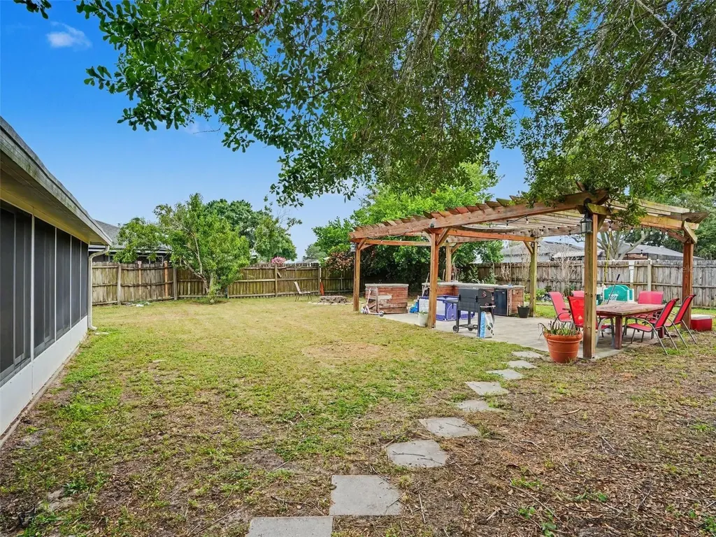 7628 Lewis Road Lakeland FL 33810