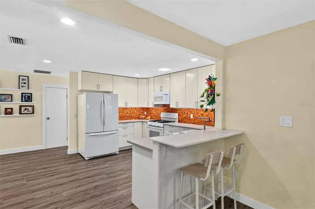 12226 W University Avenue Newberry FL 32669