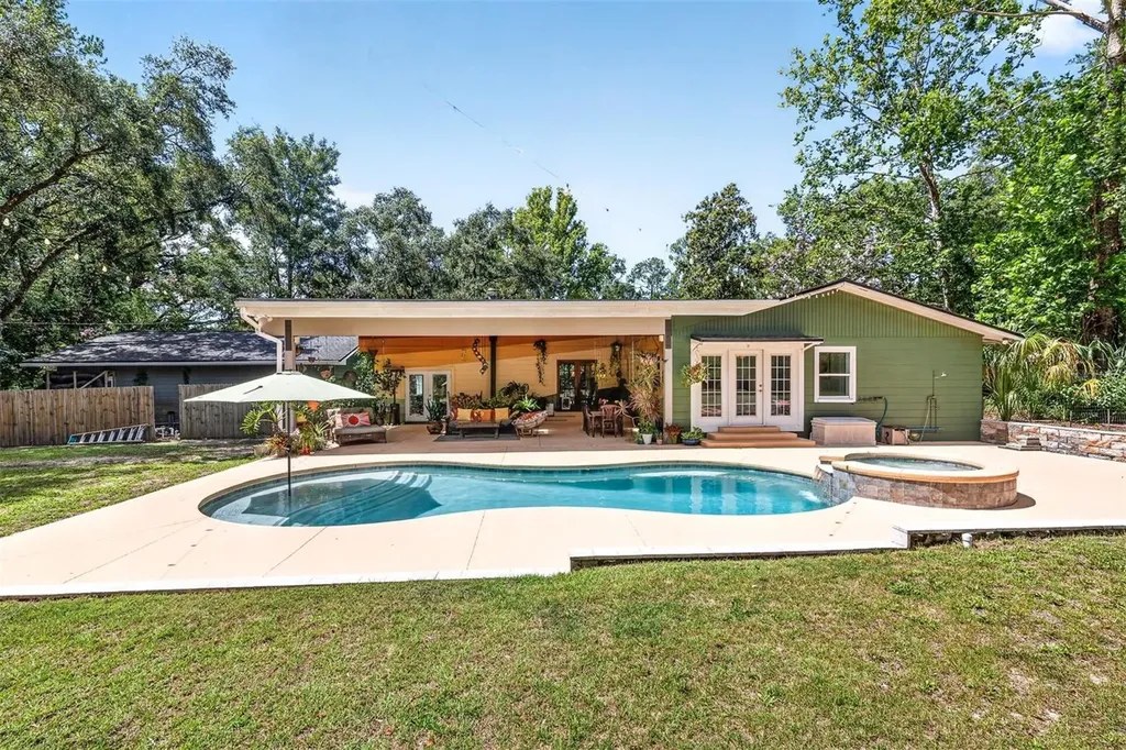 12226 W University Avenue Newberry FL 32669