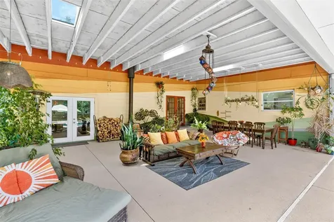 12226 W University Avenue Newberry FL 32669