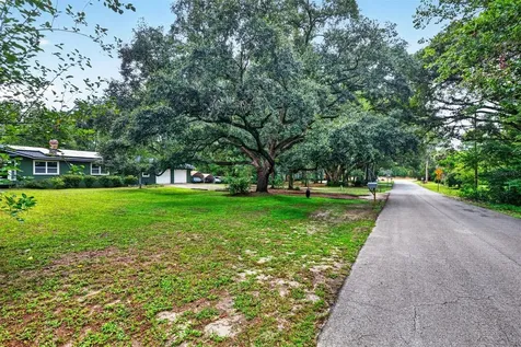 12226 W University Avenue Newberry FL 32669