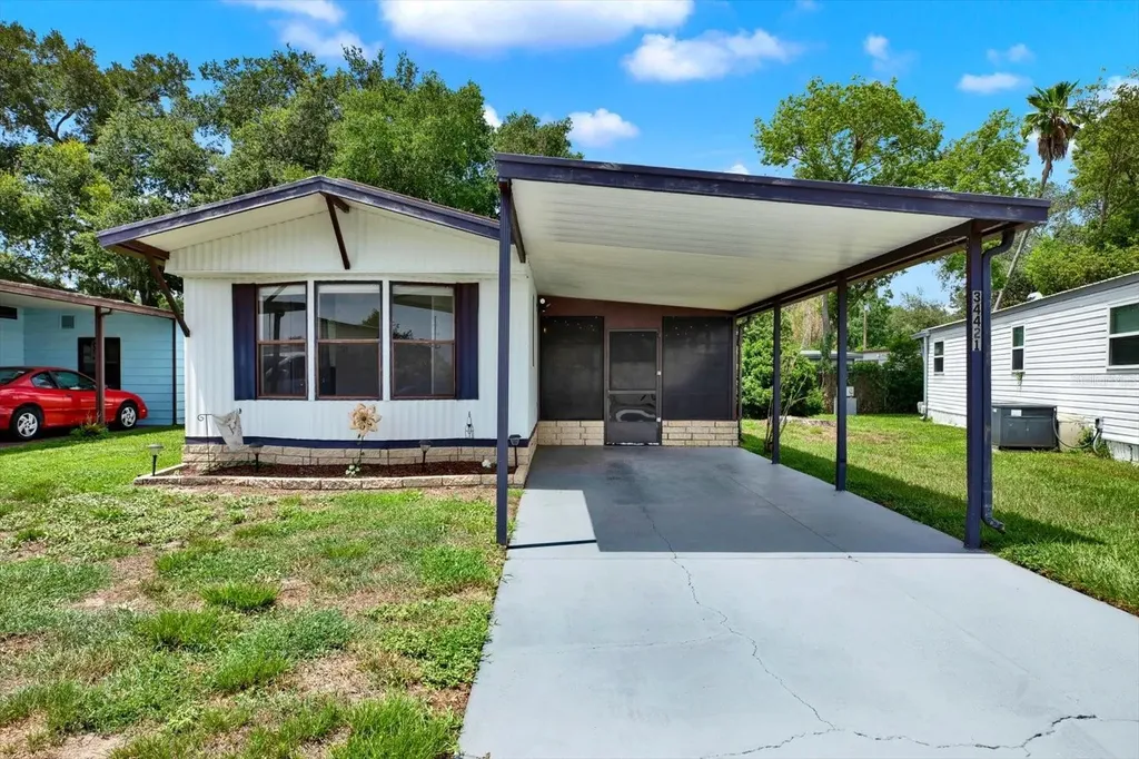 34421 Countryside Drive Wesley Chapel FL 33543