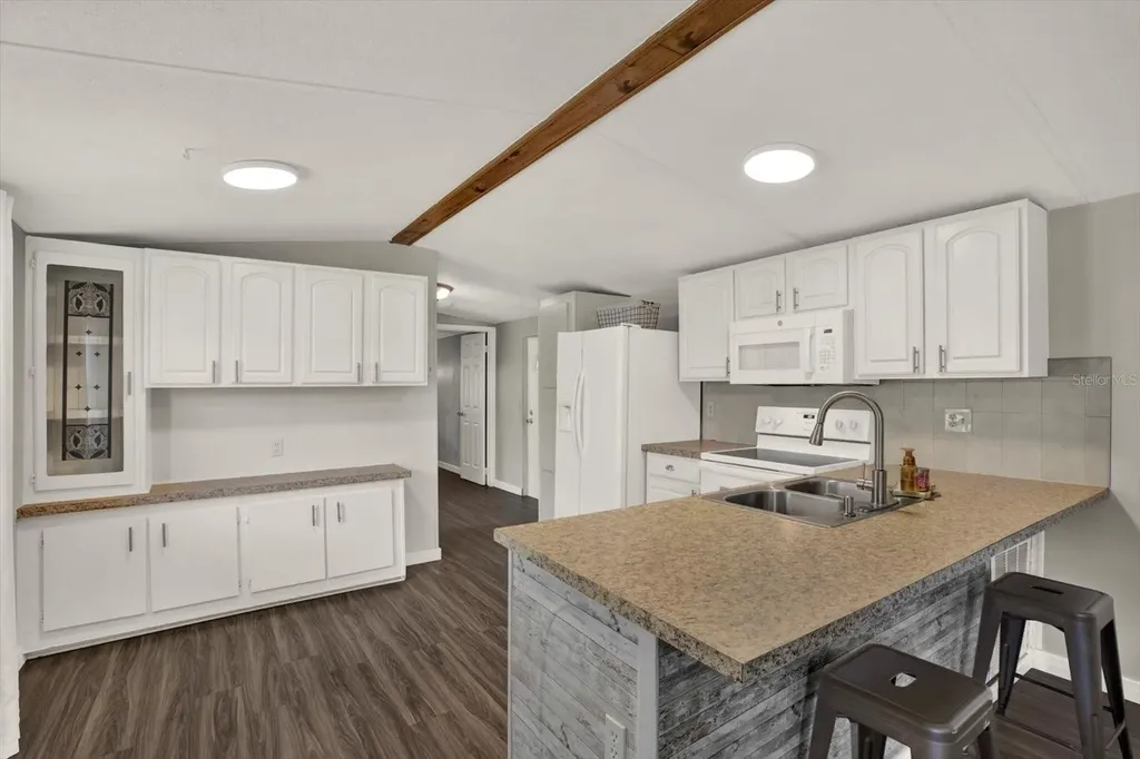 34421 Countryside Drive Wesley Chapel FL 33543