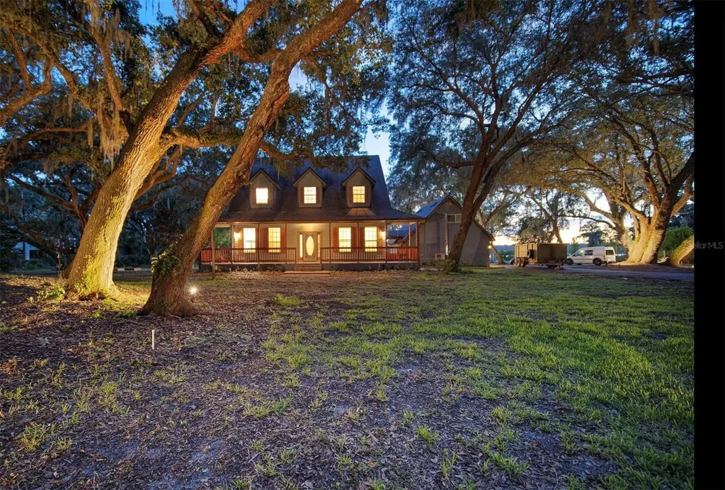 2890 Frontier Drive Kissimmee FL 34744