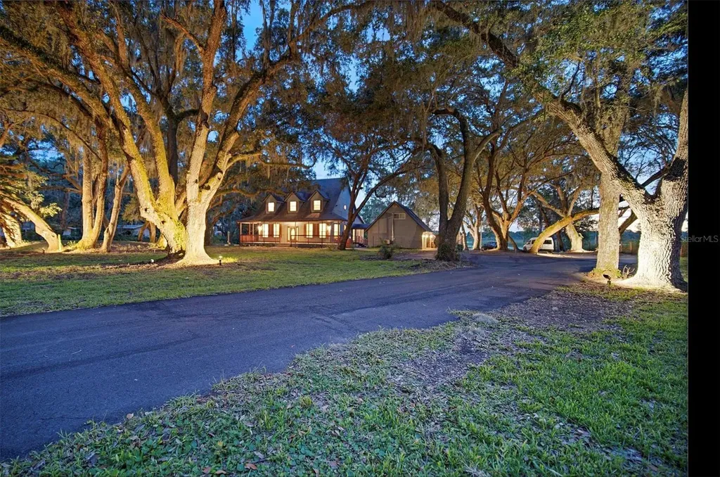 2890 Frontier Drive Kissimmee FL 34744