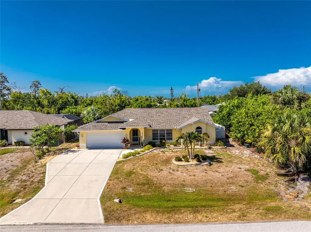9051 Big Star Avenue Englewood FL 34224