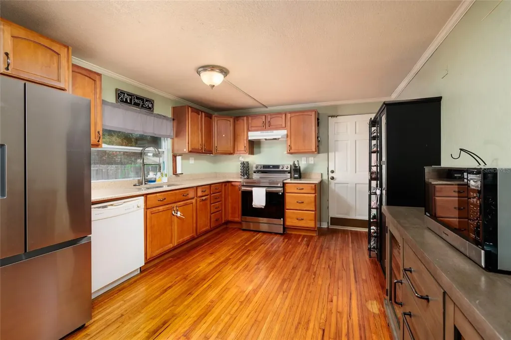 4939 Dr Martin Luther King Jr Street N St Petersburg FL 33703