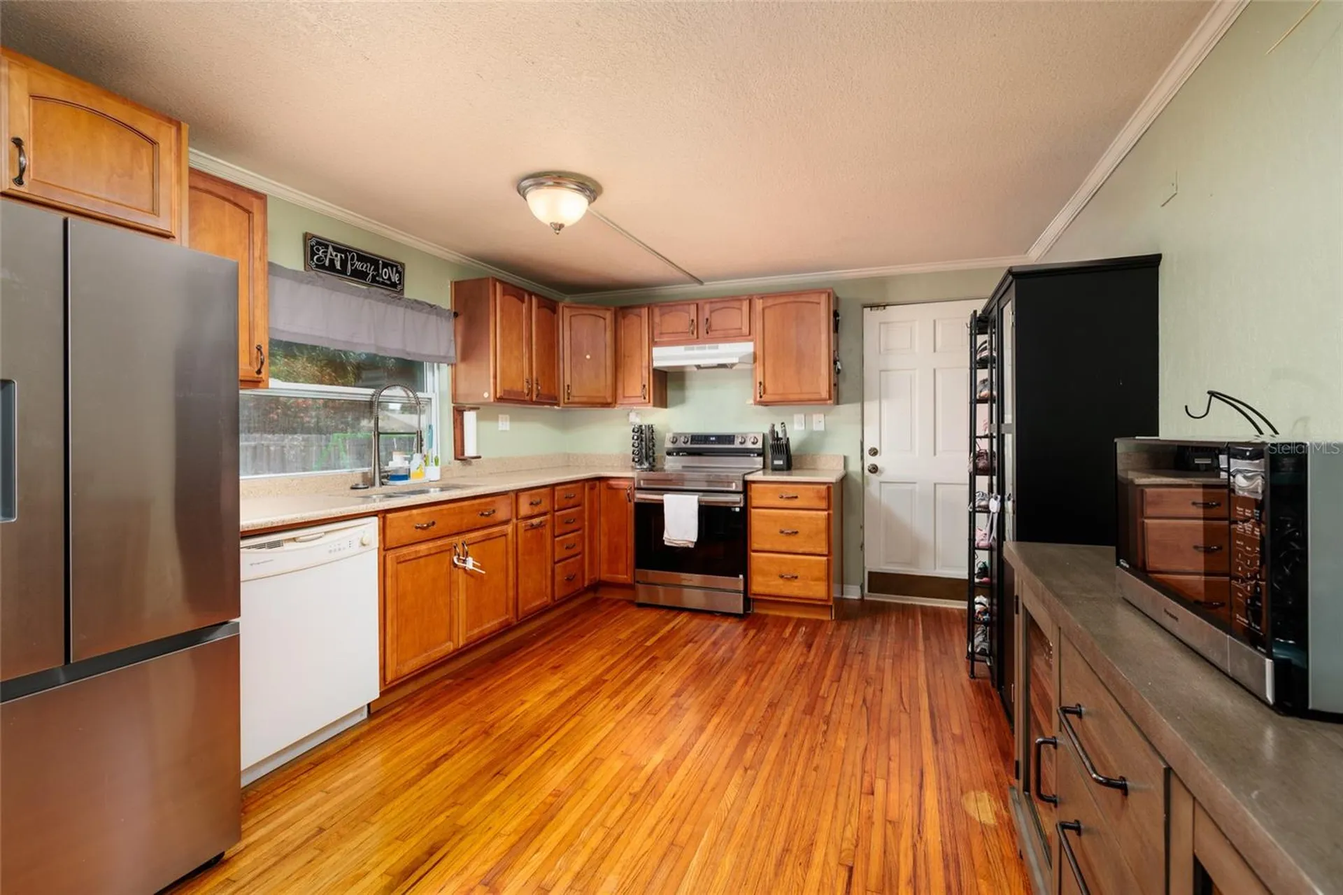 4939 Dr Martin Luther King Jr Street N St Petersburg FL 33703