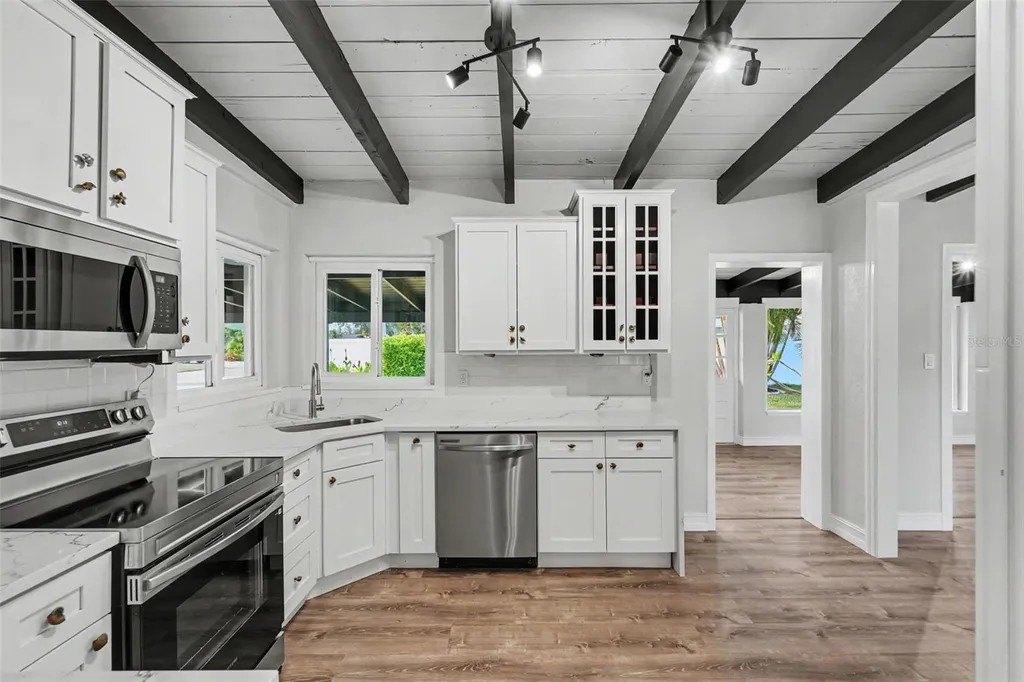 63 Palm Boulevard Dunedin FL 34698