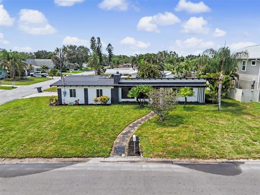 63 Palm Boulevard Dunedin FL 34698