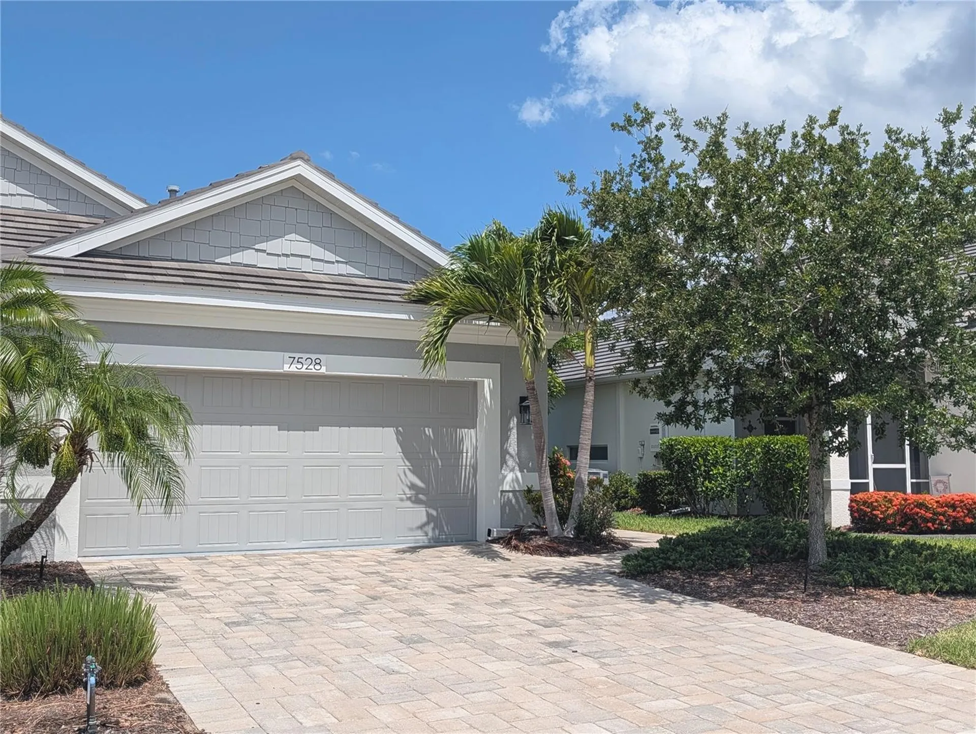 7528 Alumni Trail Sarasota FL 34243