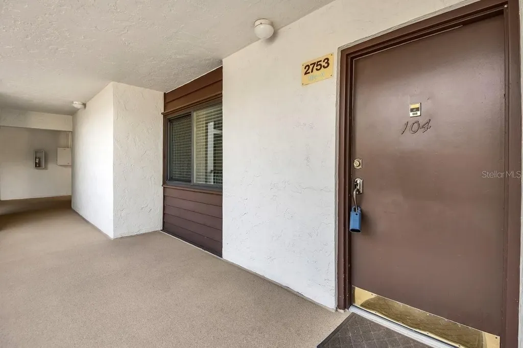 2753 Orchid Oaks Drive Sarasota FL 34239