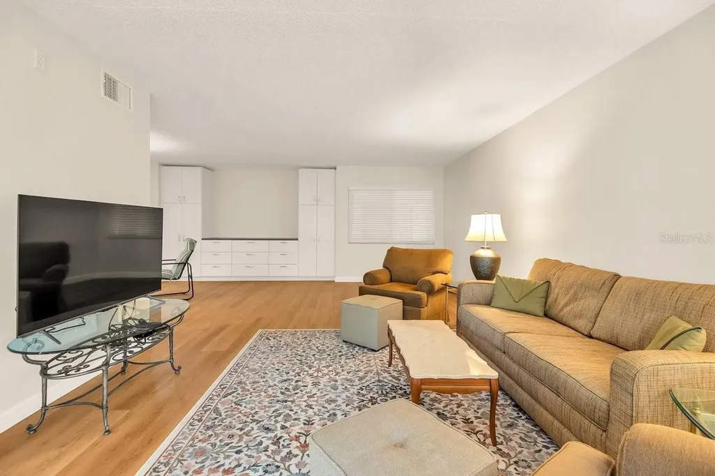2753 Orchid Oaks Drive Sarasota FL 34239