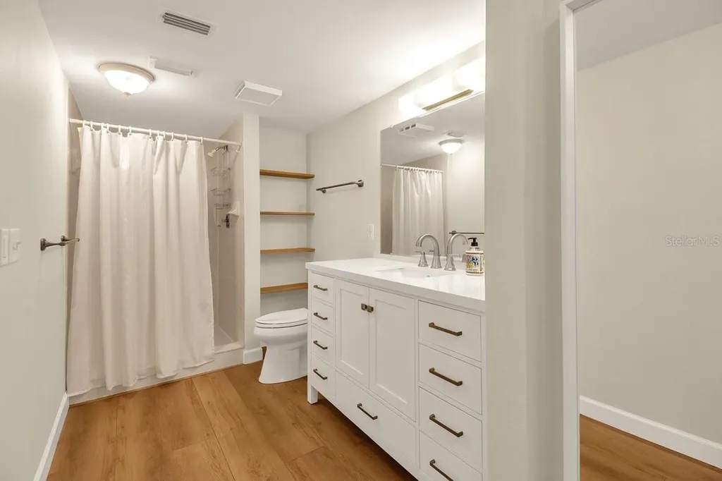 2753 Orchid Oaks Drive Sarasota FL 34239