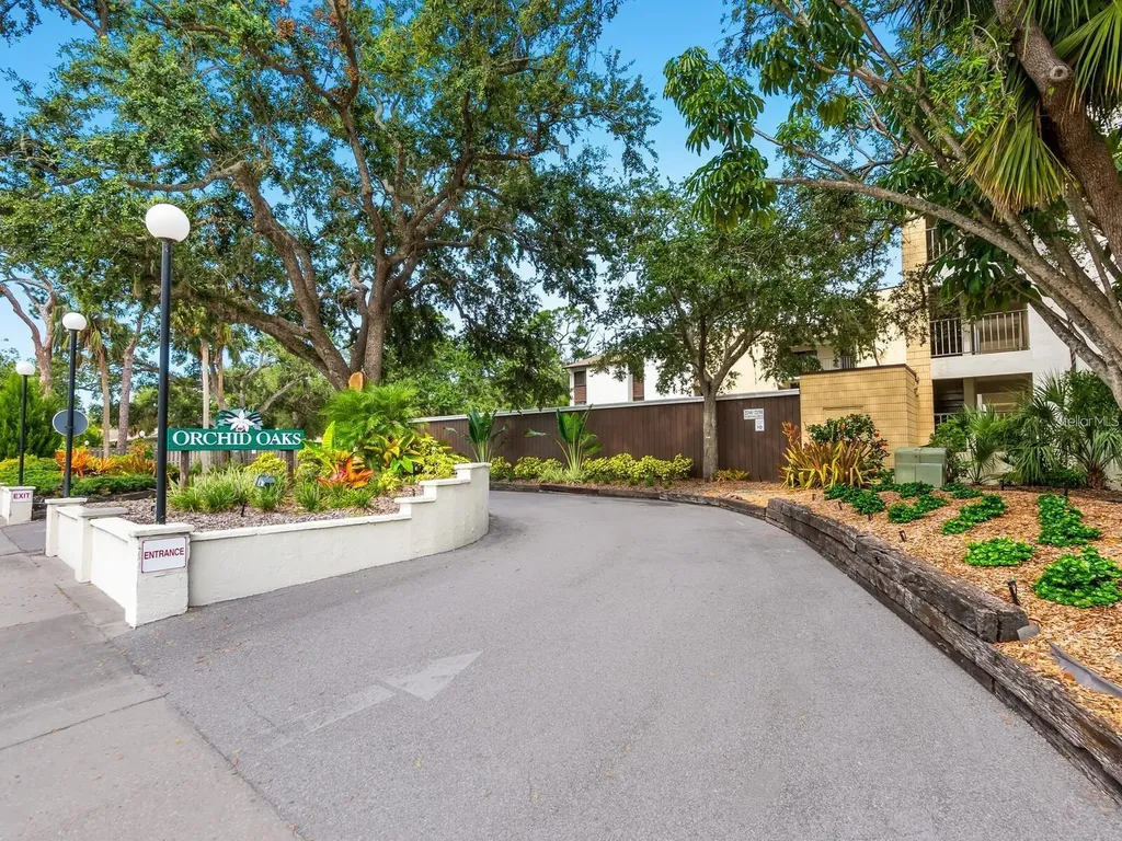 2753 Orchid Oaks Drive Sarasota FL 34239