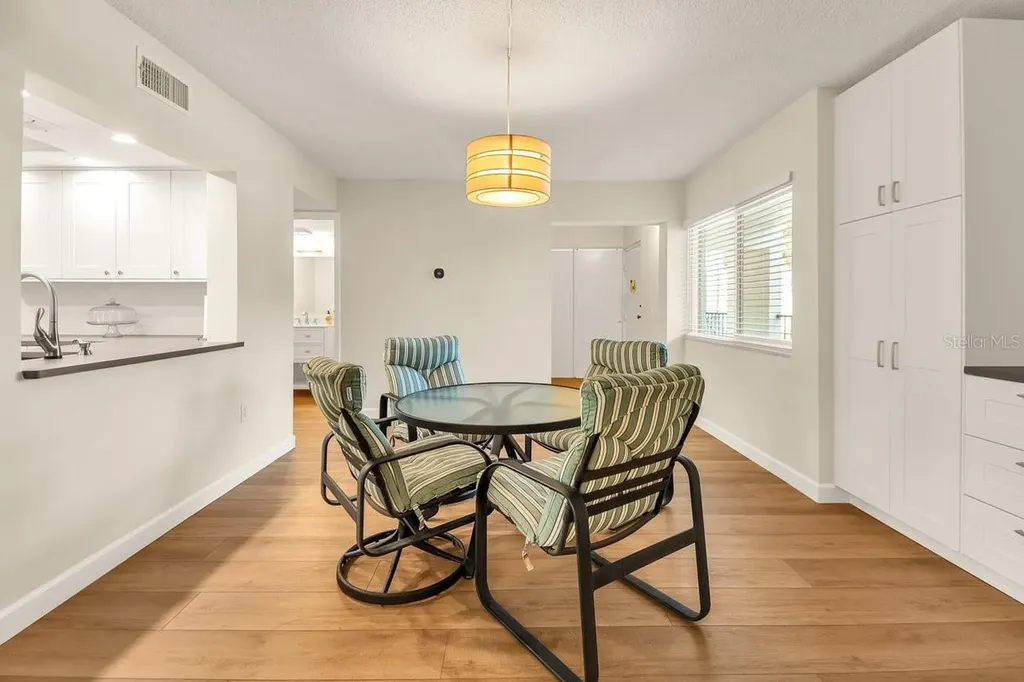 2753 Orchid Oaks Drive Sarasota FL 34239