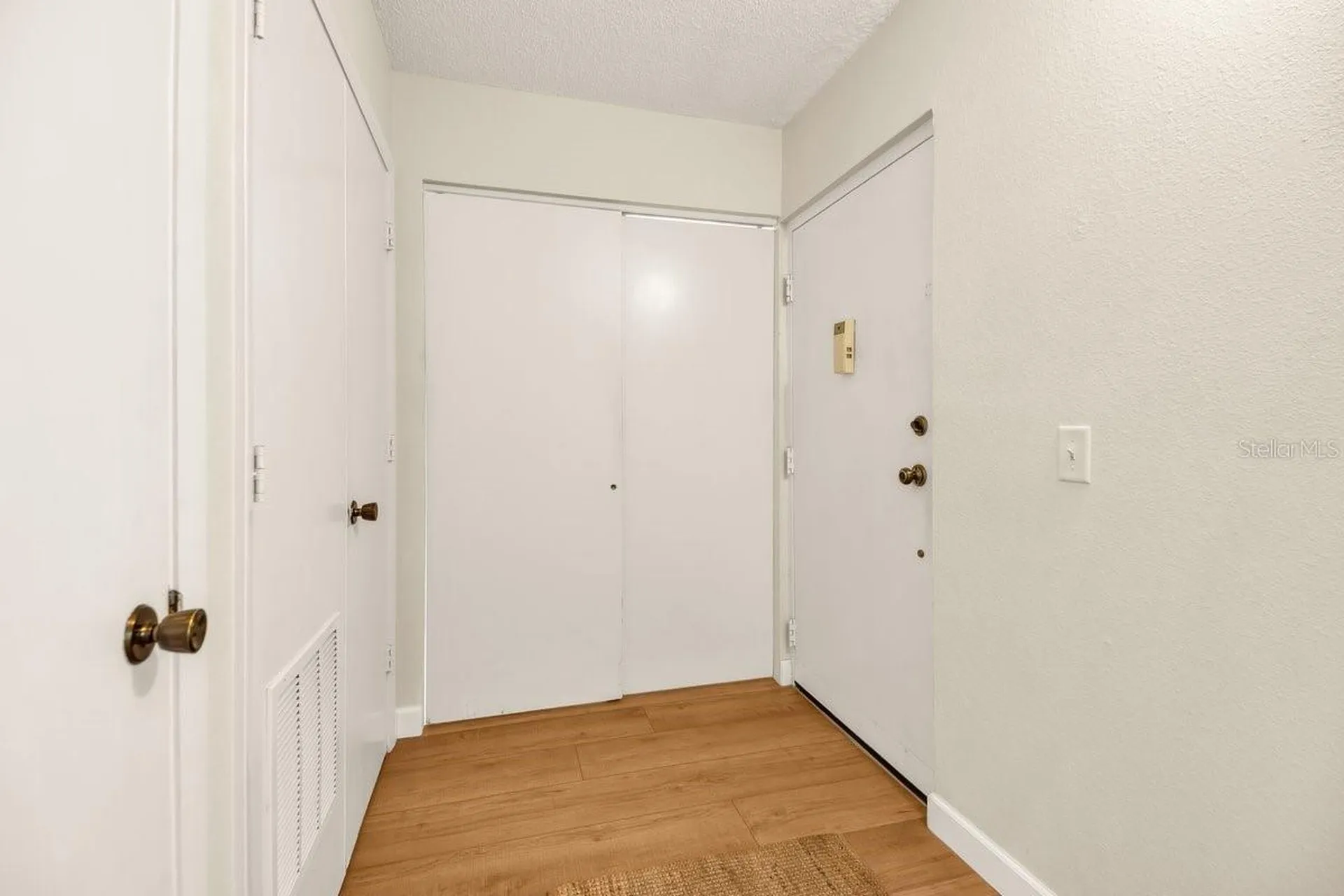2753 Orchid Oaks Drive Sarasota FL 34239