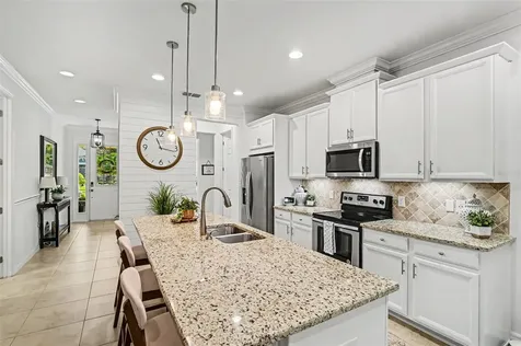 2352 Oxmoor Drive Deland FL 32724