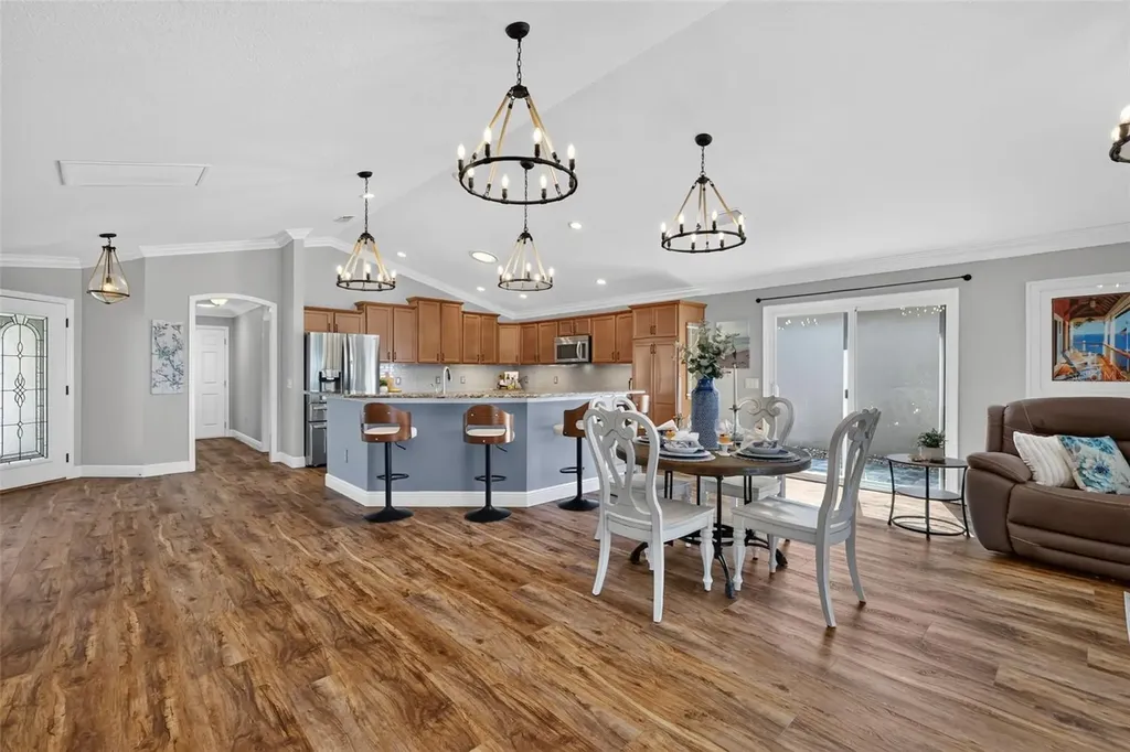 562 Avecilla Drive The Villages FL 32162