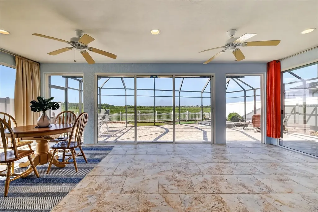 562 Avecilla Drive The Villages FL 32162