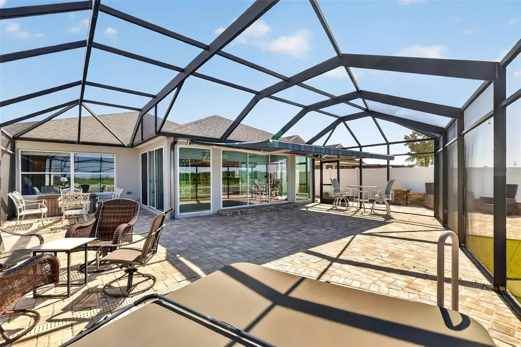 562 Avecilla Drive The Villages FL 32162