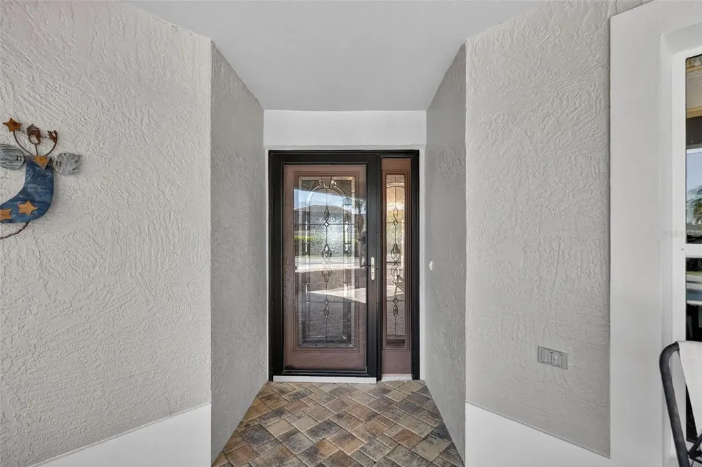 562 Avecilla Drive The Villages FL 32162
